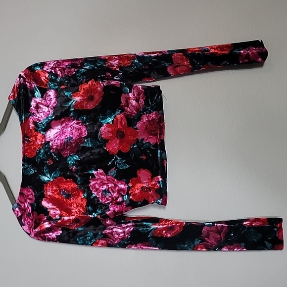 Madden Floral Velvet Crop Top Size XS Long Sleeve Rhinestone Sweetheart Coquette - Picture 8 of 12